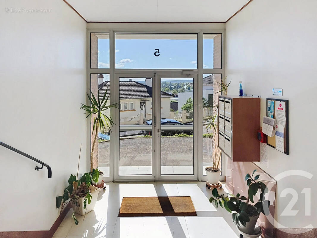 Appartement à PARON