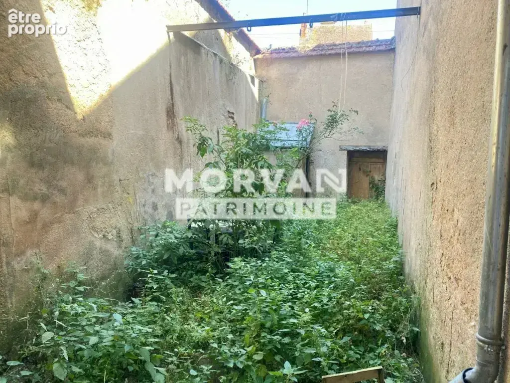 Maison de village coeur nivernais - toutes commodites 145 m2 sur 3 niveaux - cave et petit jardin - photo 7