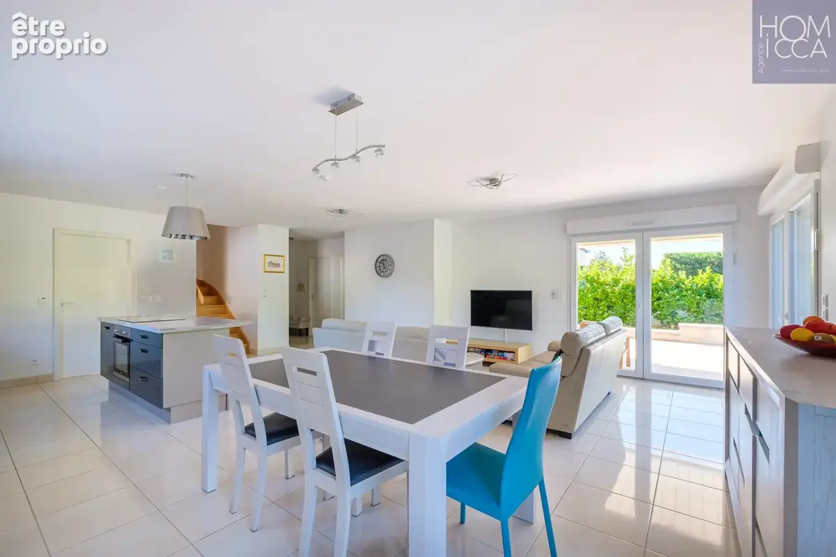 Dardilly maison de 2017 de 140m2 edifiee sur un terrain de 879m2 - photo 6