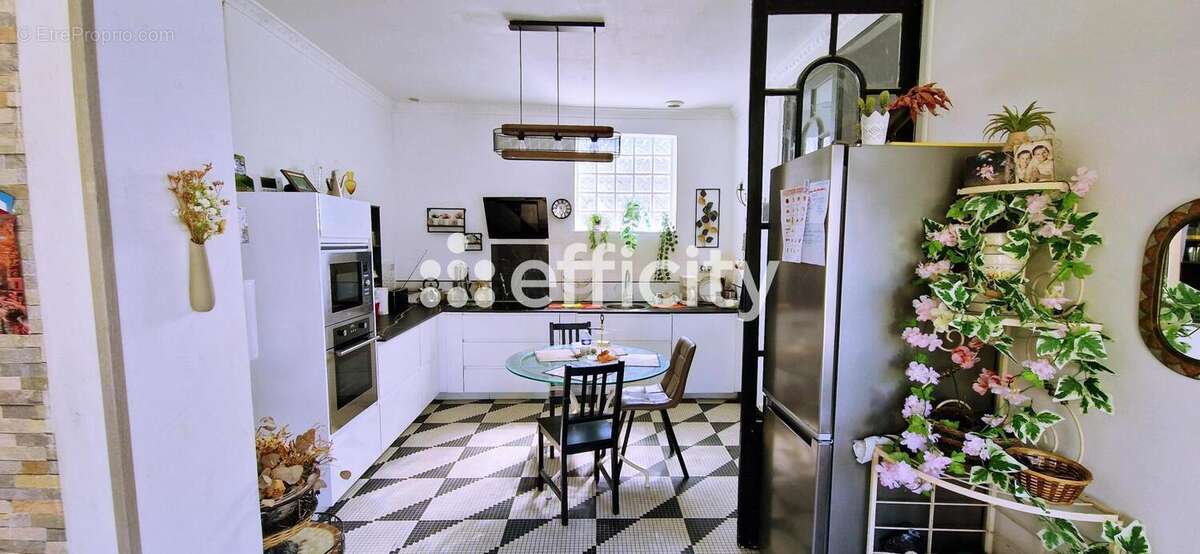 Maison à CHAMPIGNY-SUR-MARNE