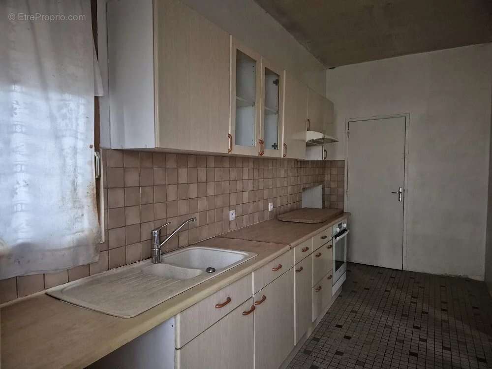 Maison à CORBEILLES