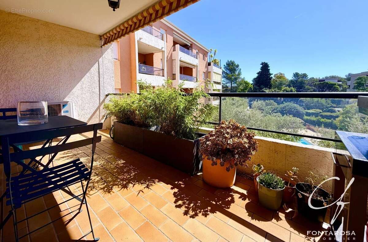 Saint-Raphaël – Valescure : agréable 3 pièces traversant avec loggia, garage et piscine - photo 7