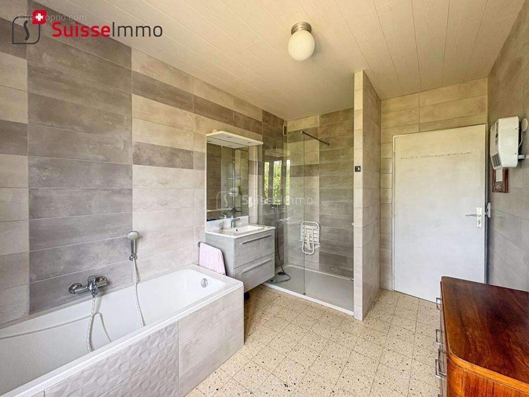 Maison 6 pièces - 144 m² - Montperreux proximité Lac - photo 7