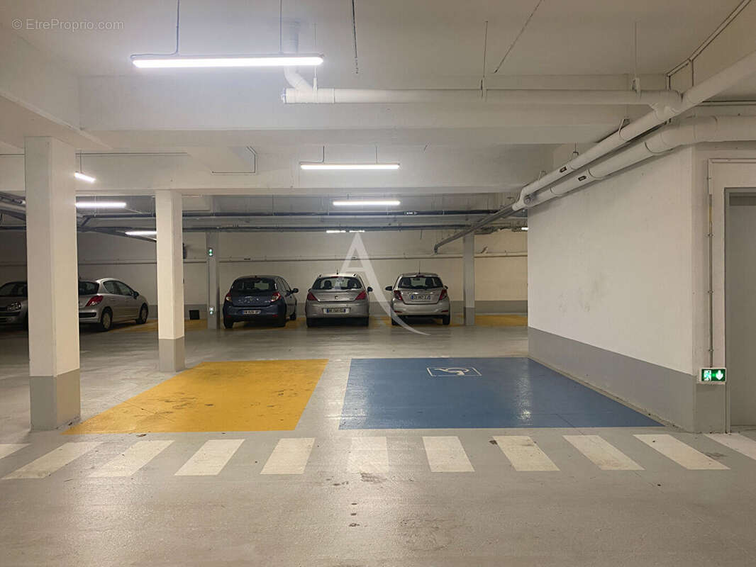Parking à ASNIERES-SUR-SEINE