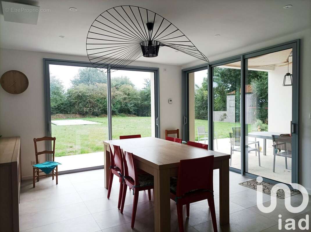 Photo 4 - Maison à CORME-ROYAL