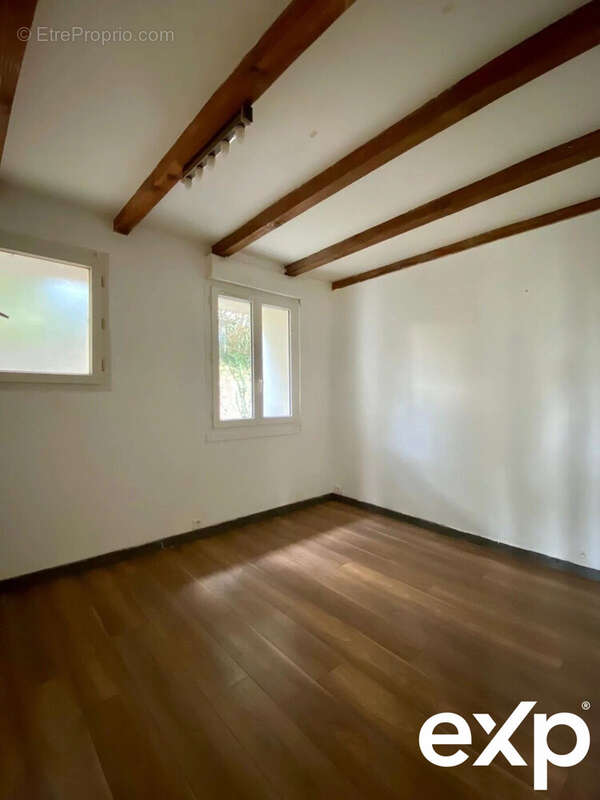 Maison à BOURCEFRANC-LE-CHAPUS