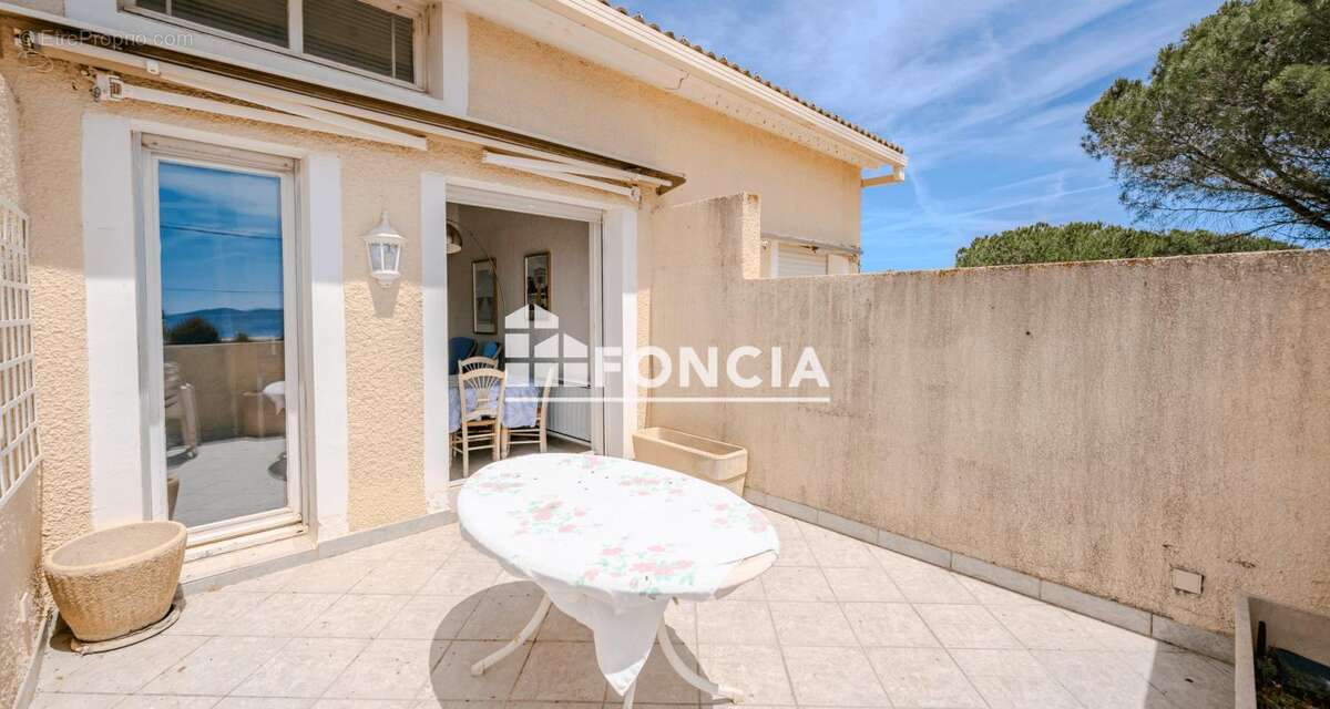 Appartement à HYERES