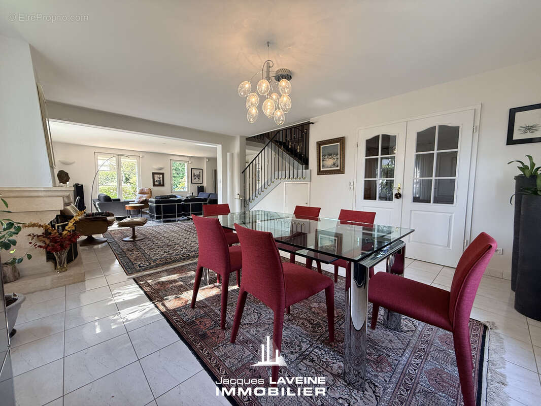 Maison à LONGEVILLE-LES-METZ