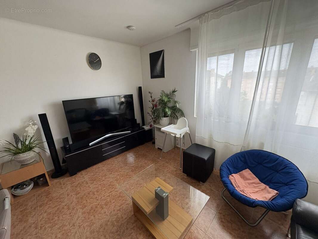 Salon - Appartement à SCHILTIGHEIM