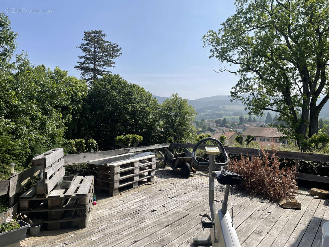 Maison à NOIRETABLE