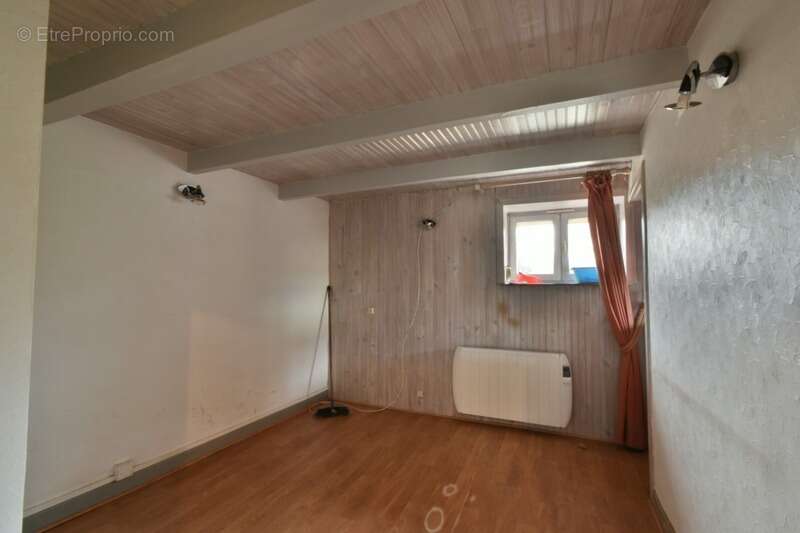 Maison à POURU-SAINT-REMY