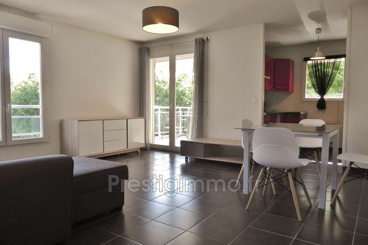 Appartement à MANDELIEU-LA-NAPOULE