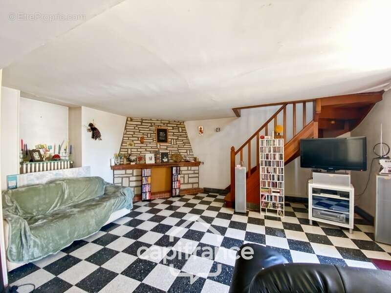 Maison à VILLEVAUDE
