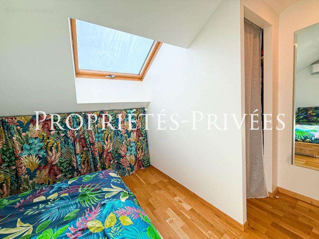 Maison de charme de 80 m2 rénovée à Joinville-le-Pont - photo 13