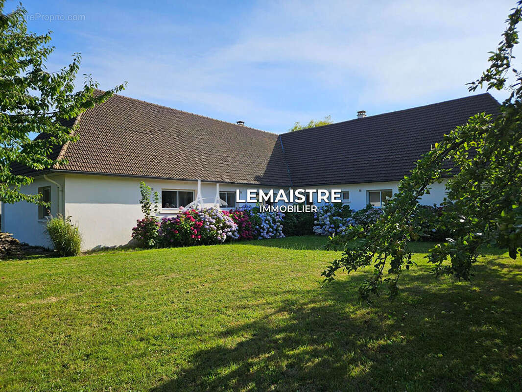 Maison à FONTAINE-LA-MALLET