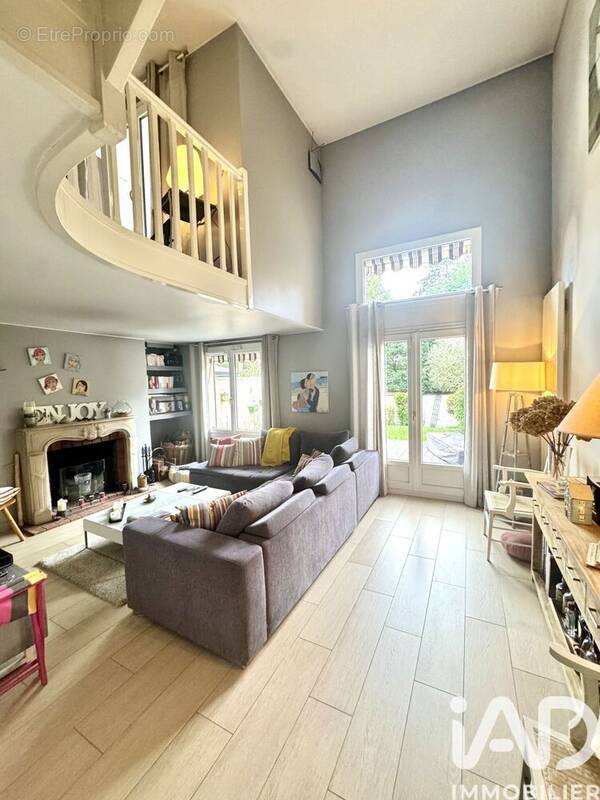 Photo 1 - Maison à MONTMORENCY