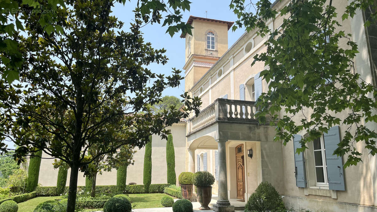 Maison à L&#039;ISLE-SUR-LA-SORGUE