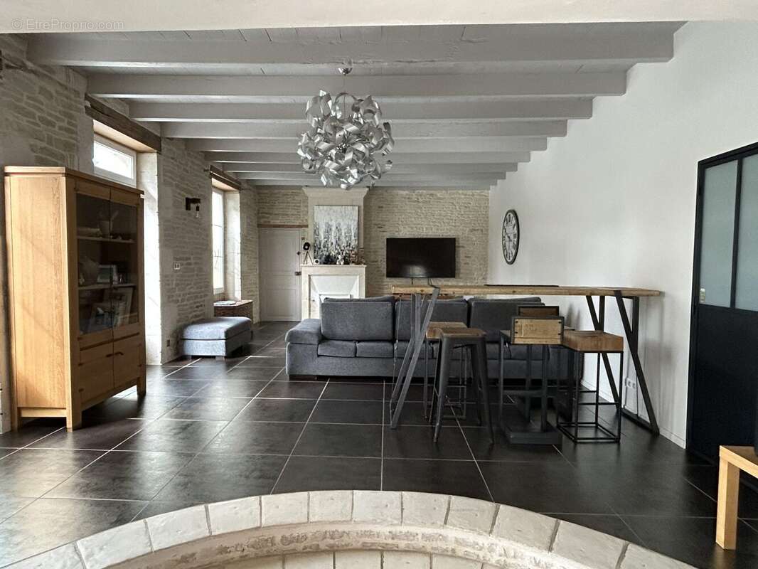 Maison à SAINT-SYMPHORIEN
