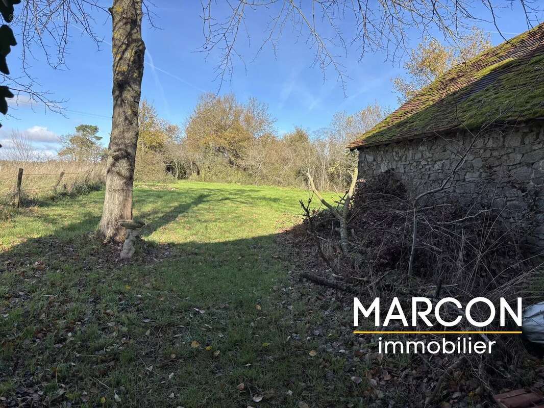 Maison à DOMPIERRE-LES-EGLISES