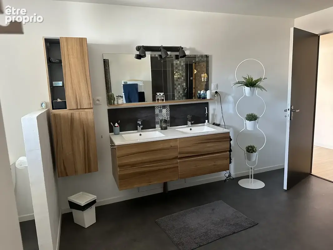 Houlette, superbe maison charentaise de 300m2 rénovée avec goût. - photo 17