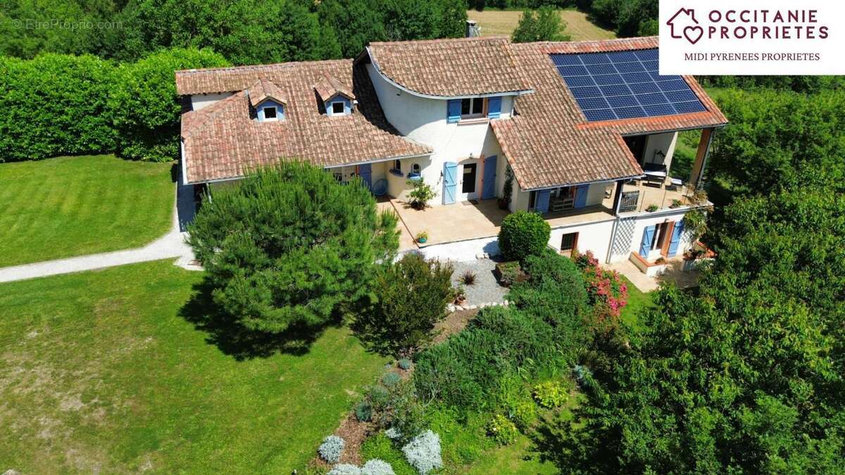 Maison à CARLA-BAYLE