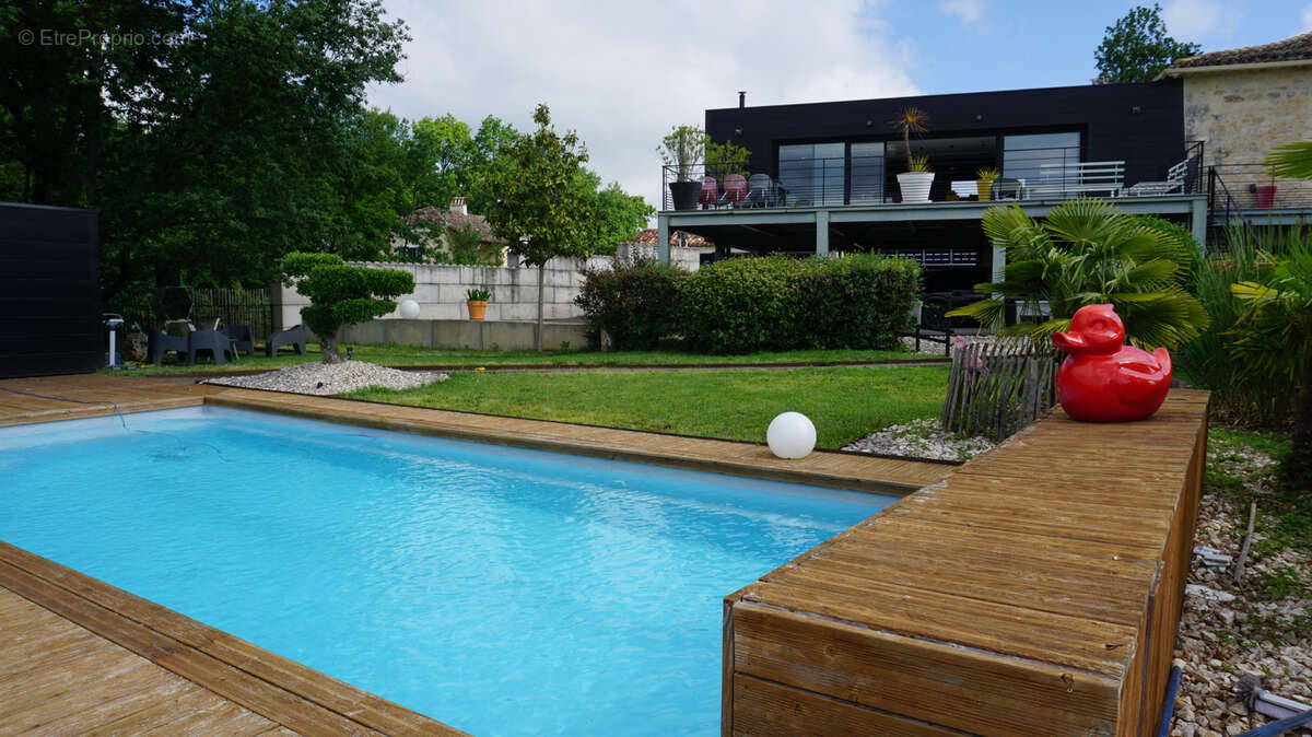 Maison à MONTDOUMERC