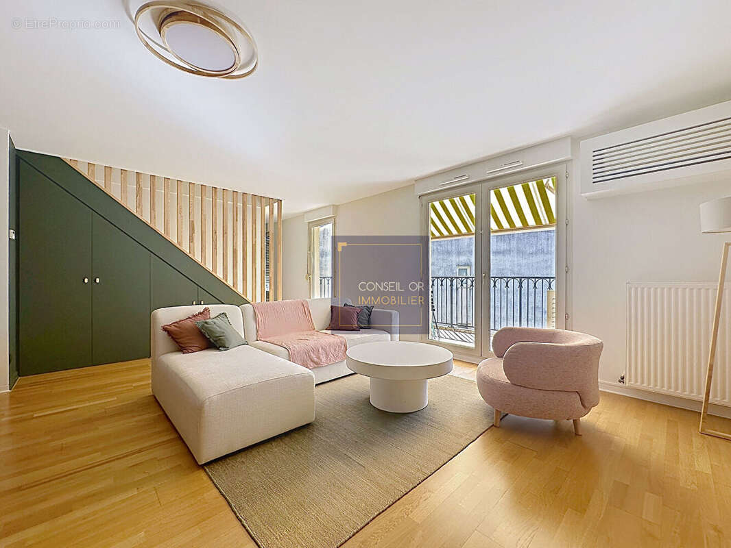 Appartement à SAINT-GENIS-LAVAL