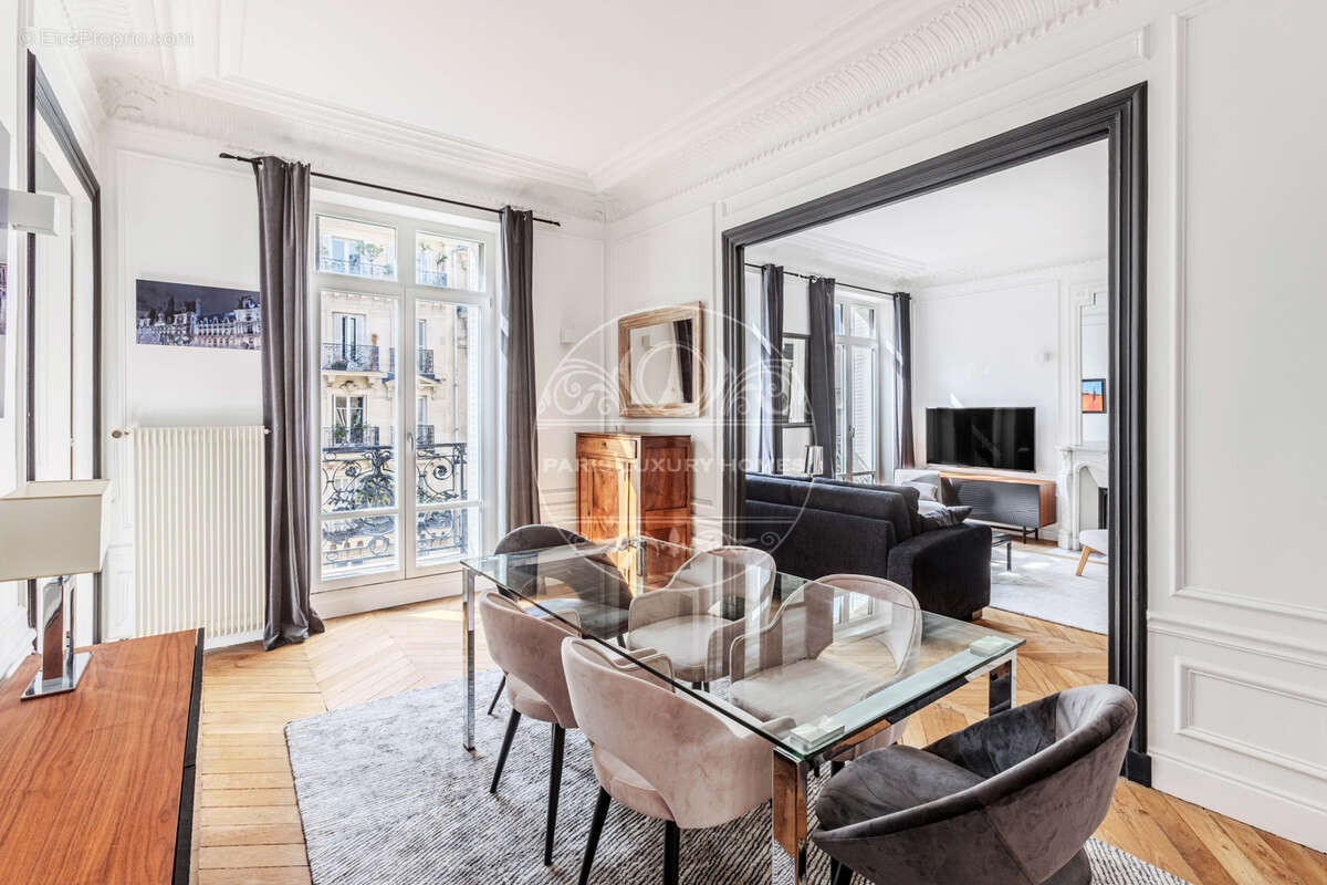 Appartement à PARIS-6E