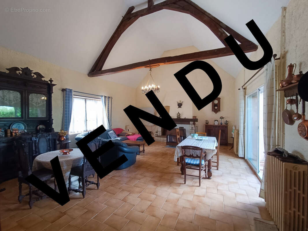 Maison à SANCERGUES