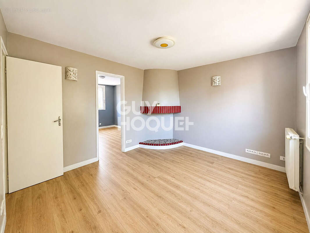 Appartement Limeil Brevannes 5 pièce(s) 119 m2 - photo 2