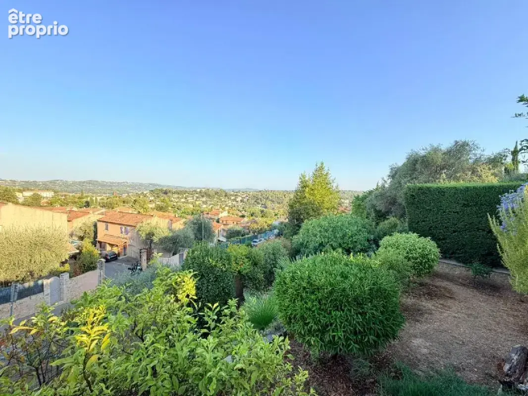 Maison 117 m² à Grasse  - photo 2