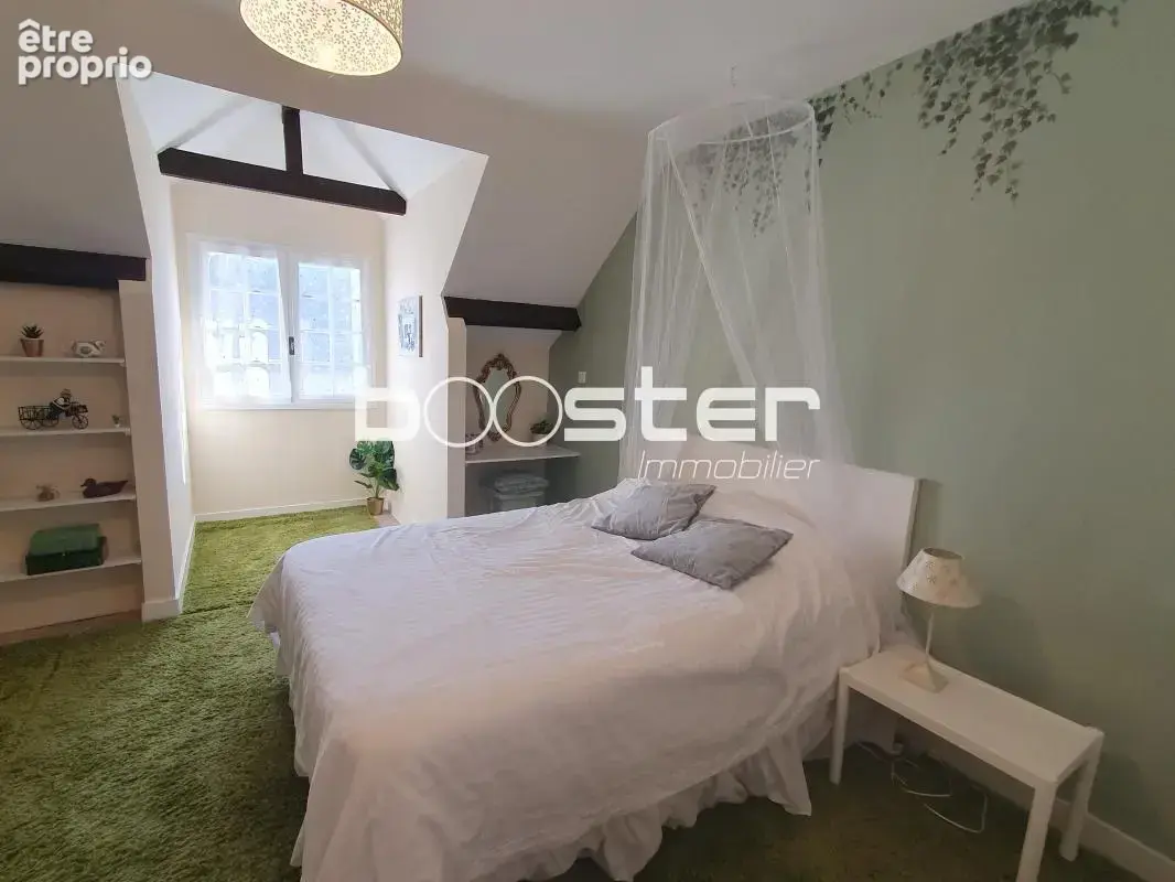 Grande maison familiale lumineuse, spacieuse et parfaitement entretenue au cœur de Saint-Yrieix-la-Perche – 210 m² habitables, j - photo 9