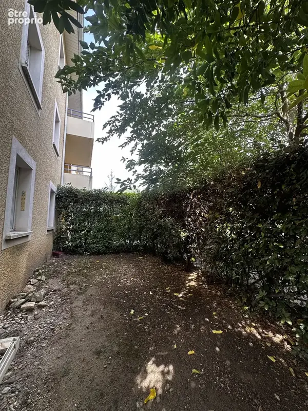 Limoux - Résidence Le Clos Maynard - Appartement T2 en rez-de-chaussée avec jardin, place de stationnement et - photo 11