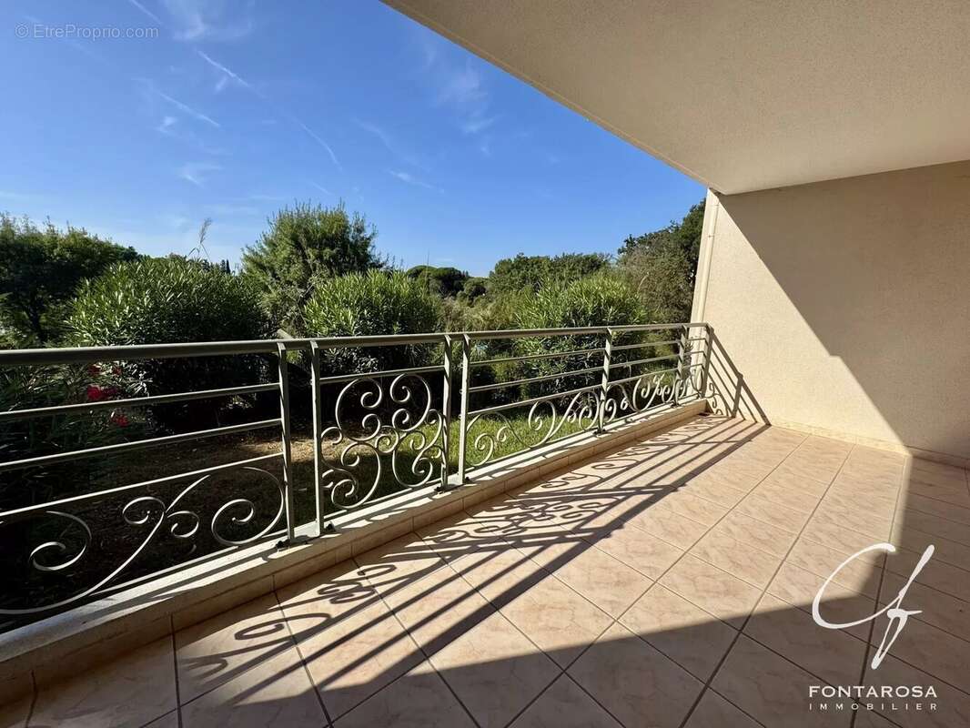 Appartement à FREJUS