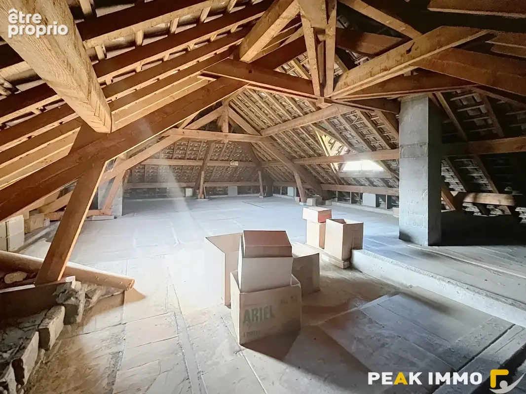 A vendre  Maison familiale avec beau potentiel sur une parcelle de 2 115 m2 à Faverges - photo 12