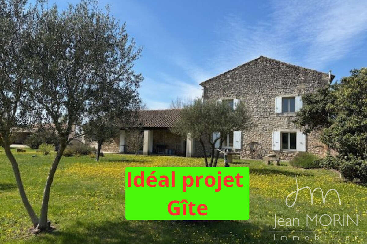 Maison à LA GARDE-ADHEMAR