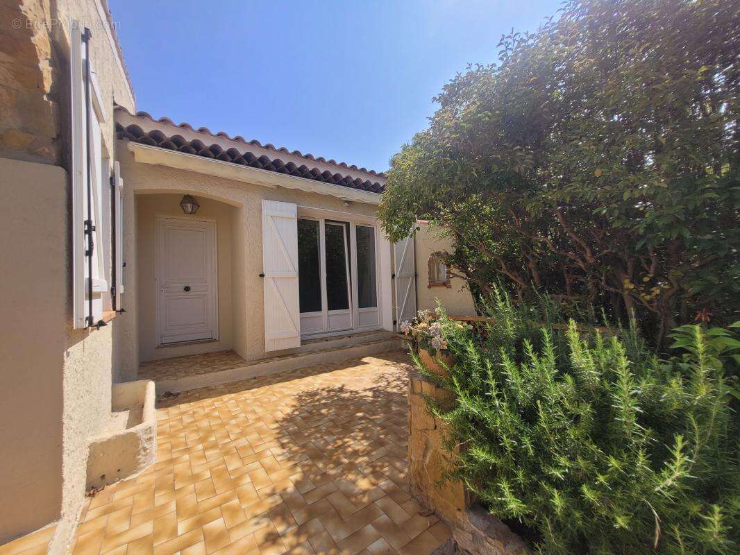 Maison à SIX-FOURS-LES-PLAGES