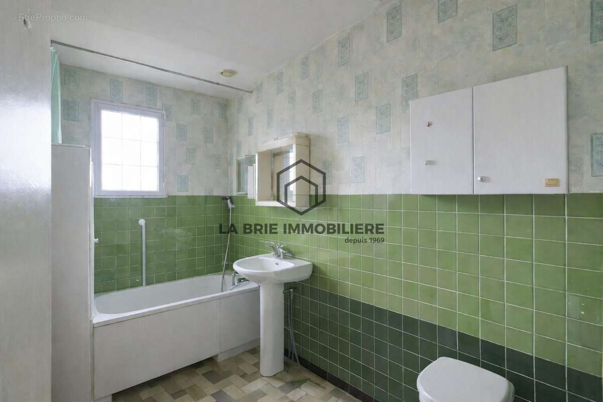 Maison 73 m² à Villecresnes  - photo 8