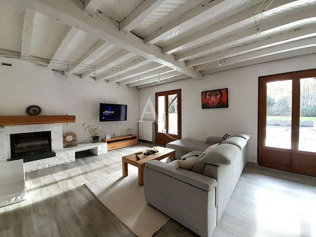 Maison à SAINT-GEIN