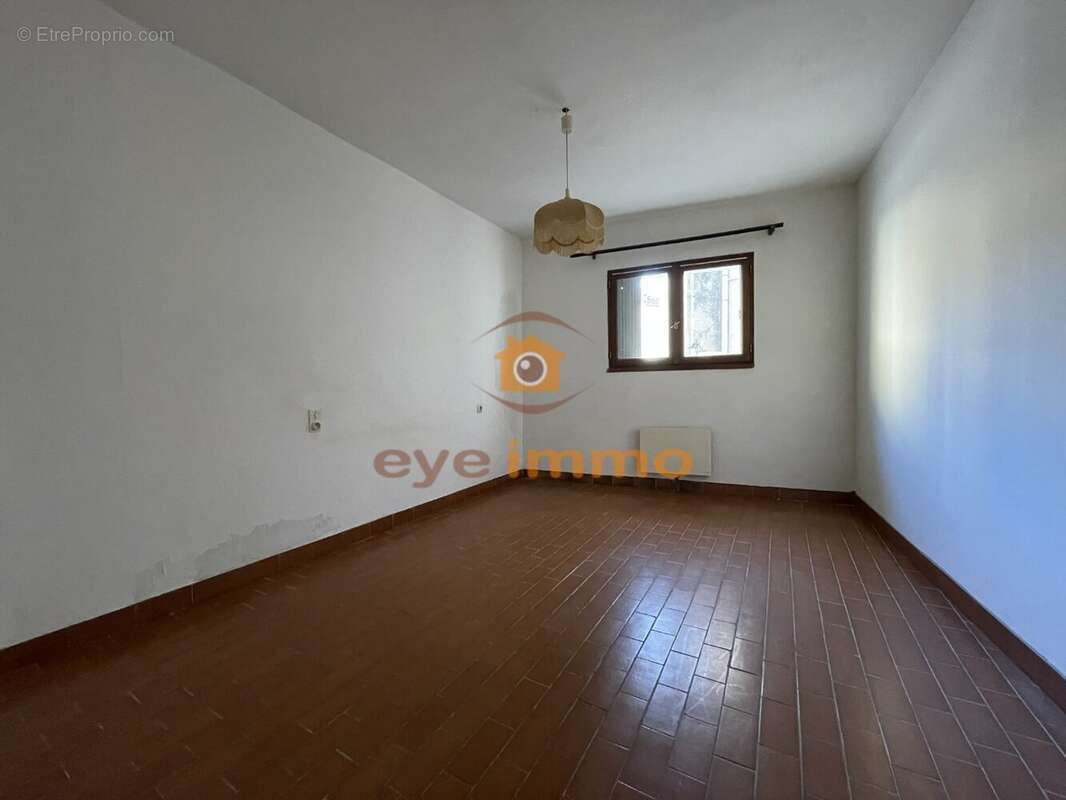 Appartement à LESPIGNAN