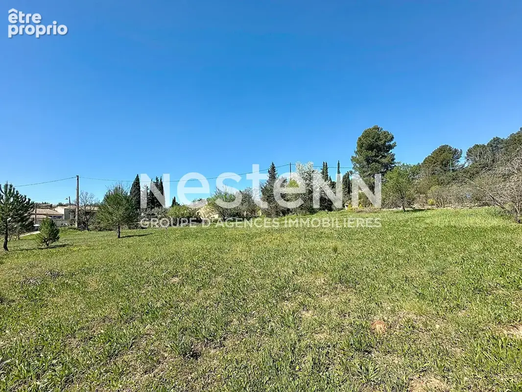 En exclusivité a vendre terrain constructible 1200 m2 lorgues proche village - photo 3