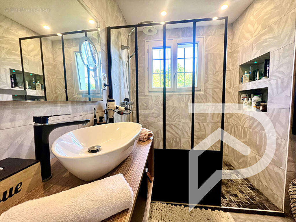 Maison à CREPY-EN-VALOIS