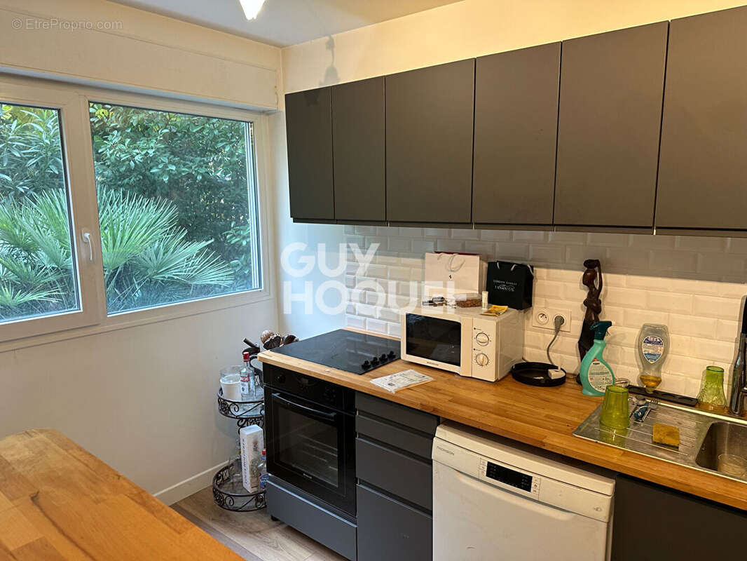 Appartement à LEVALLOIS-PERRET