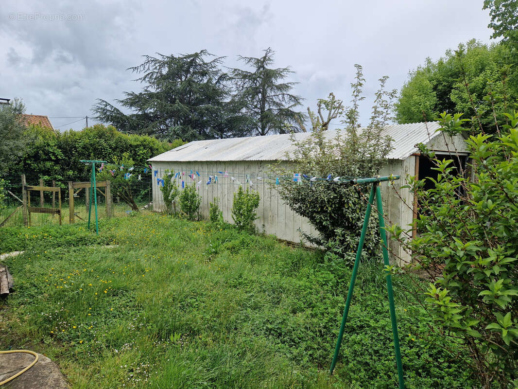 Saint Vivien de Médoc proce commerces et services - photo 22