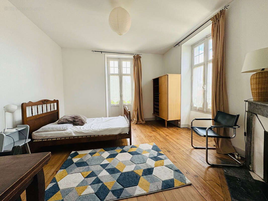 Appartement 370 m² à Pau  - photo 5