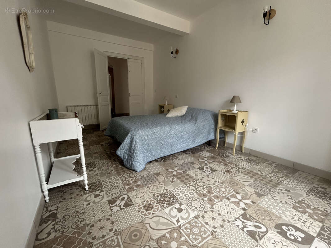 Maison de maître - 188 m2 - 6 pièces - photo 22