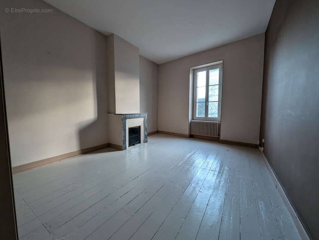Maison à LAUZUN