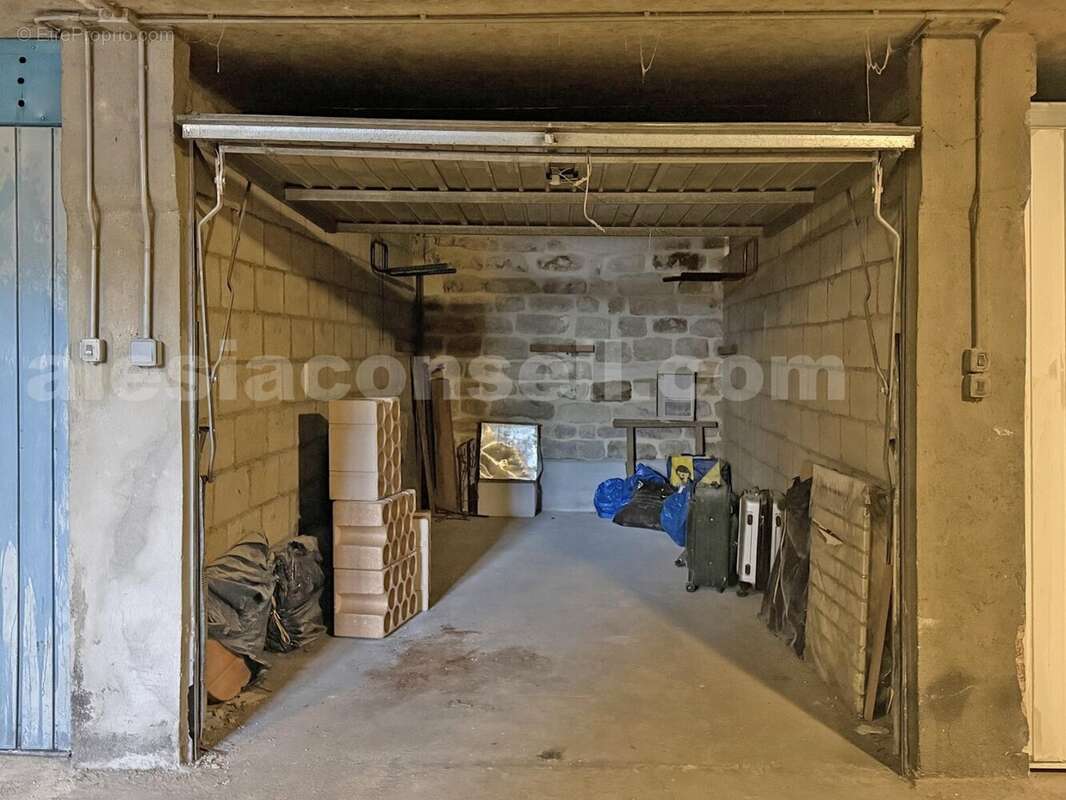laca27-box - Parking à PARIS-14E