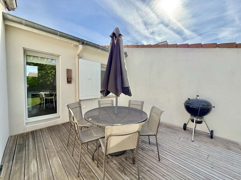 Maison à SAINT-MARCEL-LES-VALENCE