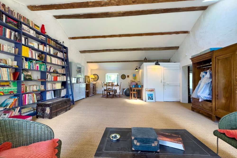 Maison à VAISON-LA-ROMAINE